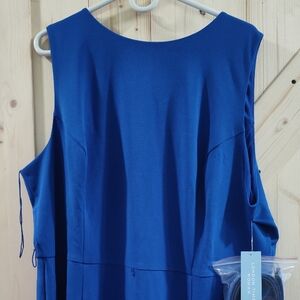 Chic Royal Blue Sleeveless Midi Dress